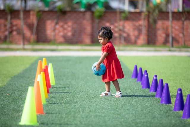 随着他对球 随着他对球