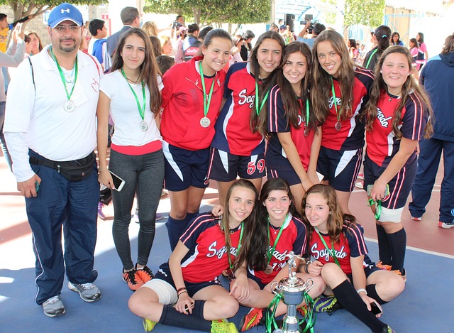 篮球赛场上 篮球赛场上